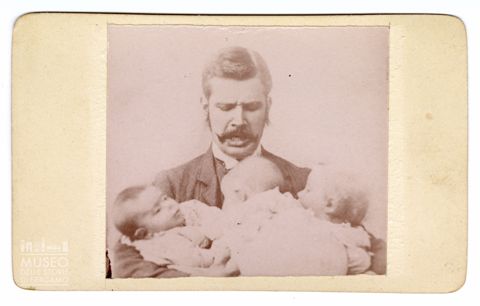 Ritratto di uomo con bambini