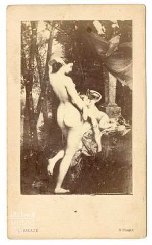 Nudo di donna con bambino