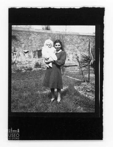 Ritratto di donna con bambino