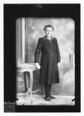 Ritratto di anziana signora