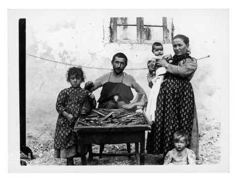 Calzolaio con la famiglia