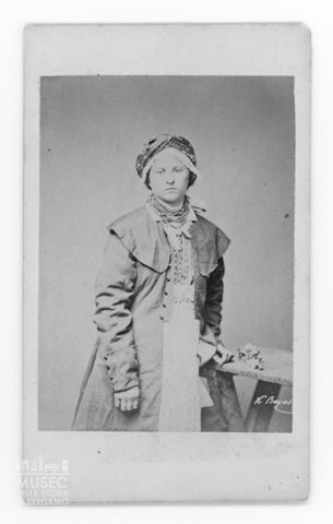 Ritratto di giovane donna polacca