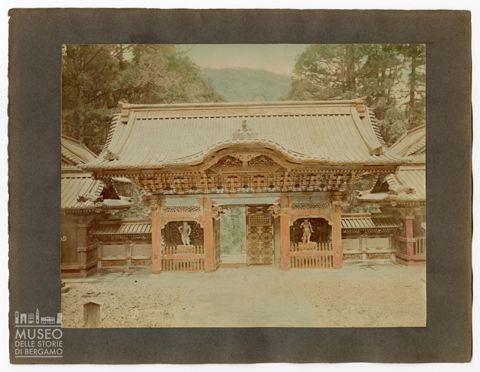 Santuario Yashamon a Nikko