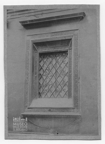 Finestra della Casa dell'Arciprete