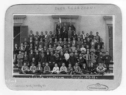Ritratto della classe della Schola cantorum di Treviglio