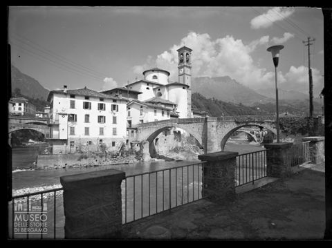 Ponti e chiesa