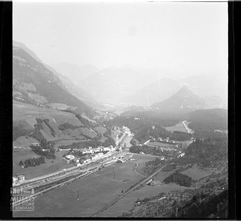 Panorama con ferrovia [1]