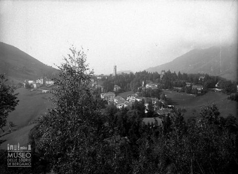 Panorama con alberi