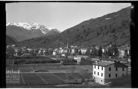 Panorama con campi coltivati