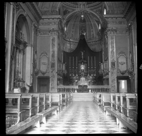 Interno di una chiesa