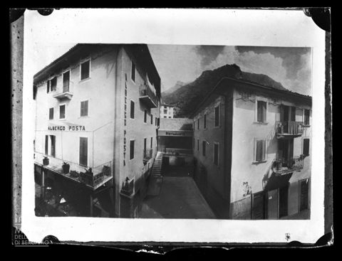 Riproduzione di un fotomontaggio [2]