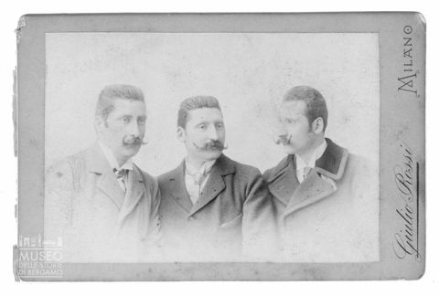 Ritratto di gruppo di tre uomini