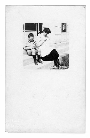 Ritratto di ragazzina e bambino