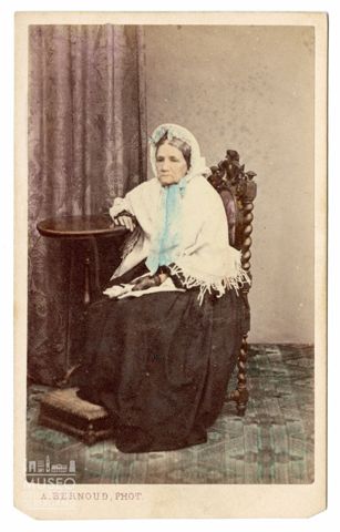 Ritratto di anziana