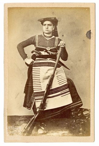 Ritratto di donna armata
