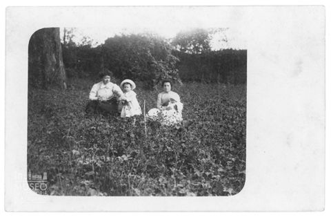 Ritratto di due donne con bambini