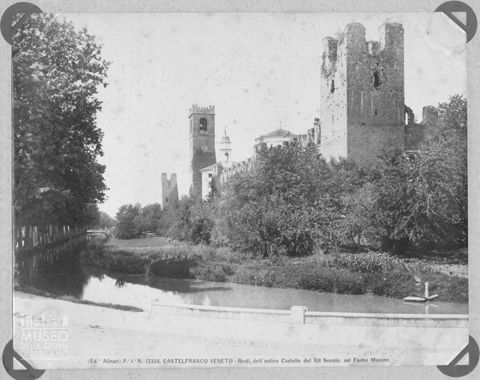 Veduta del castello e del torrente di Castelfranco Veneto