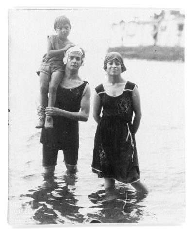 Ritratto di gruppo al mare