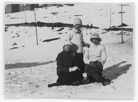 Ritratto di tre ragazze