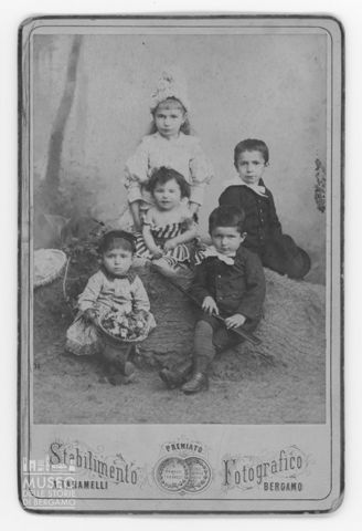 Gruppo di bambini