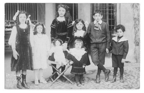 Gruppo di bambini