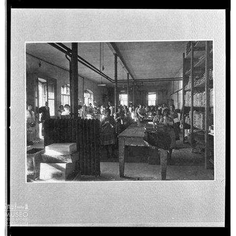 Lavoratrici della cartotecnica Rampini