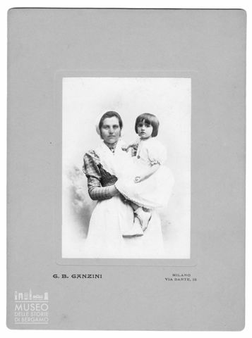 Ritratto di donna con bambina