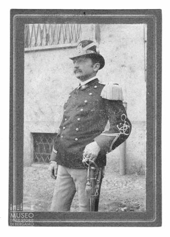 Ritratto di Aristide Isacchi in abiti militari
