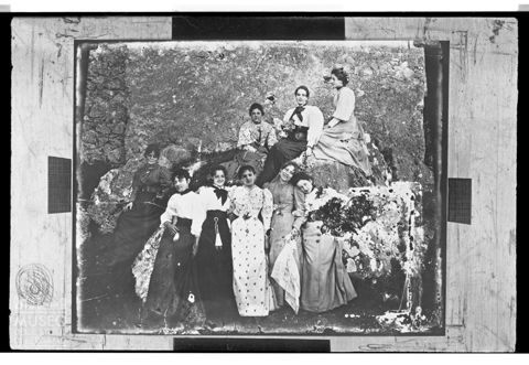 Ritratto di un gruppo di donne