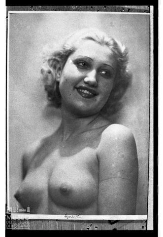 Nudo femminile