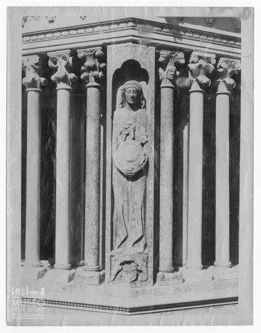 Raffigurazione della Forza del Battistero di Bergamo