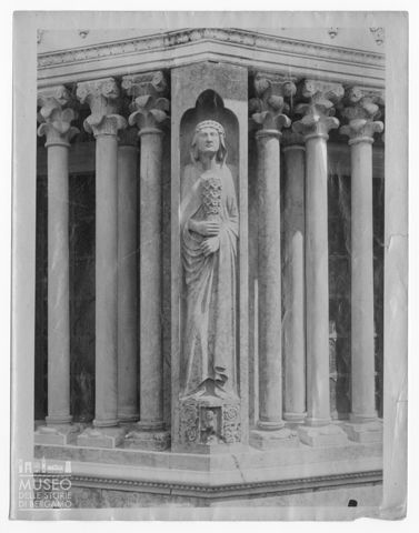 Raffigurazione della Speranza del Battistero di Bergamo