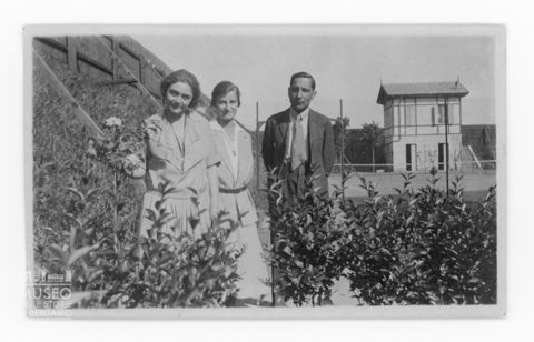 Ritratto di due donne e un uomo