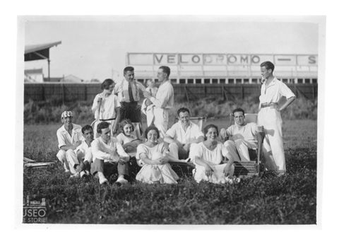 Ritratto di gruppo durante un campo sportivo