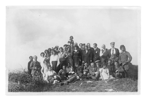 Ritratto di gruppo in montagna