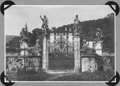 Villa Terzi a Trescore Balneario - Cancello