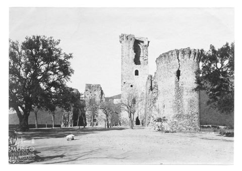Castello dei Vescovi di Luni a Castelnuovo Magra
