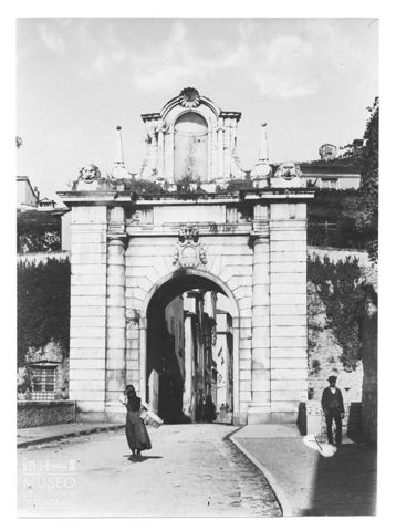 Veduta della Porta Romana di Sarzana