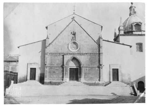 Facciata del Duomo di Orbetello