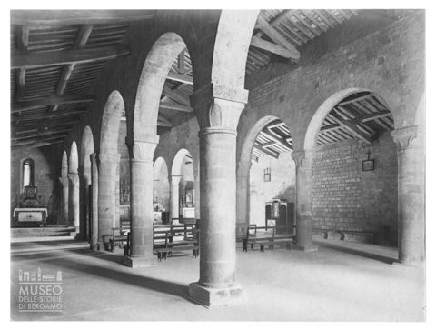Interno della Pieve di Santa Maria Assunta di Cellole