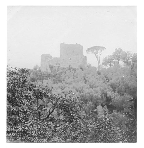 Veduta di Castello dell'Aquila di Gragnola