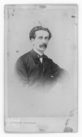 Ritratto maschile a mezzobusto