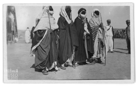 Gruppo di capi tuareg