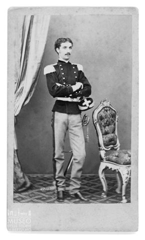 Ritratto di uomo in uniforme