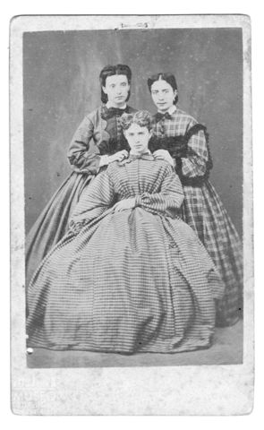 Ritratto di tre donne