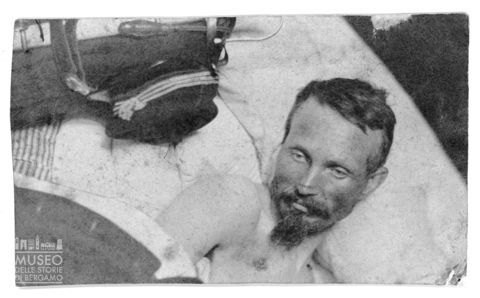 Narciso Bronzetti sul letto di morte