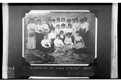 Signorine di Villa d'Almè - 1909