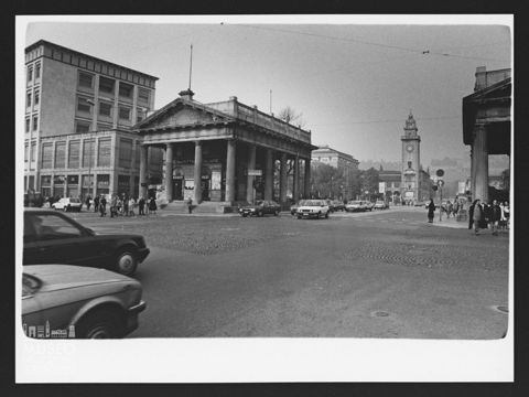 Largo Porta Nuova, Agenzia Viaggi Lorandi