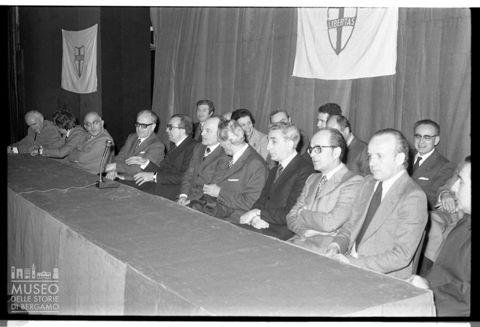 Comizio di Democrazia Cristiana a Bergamo con l'intervento di Giulio Andreotti