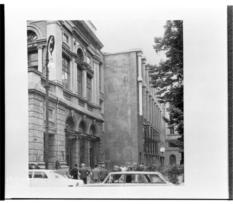 Teatro Donizetti - Facciata - Rip.